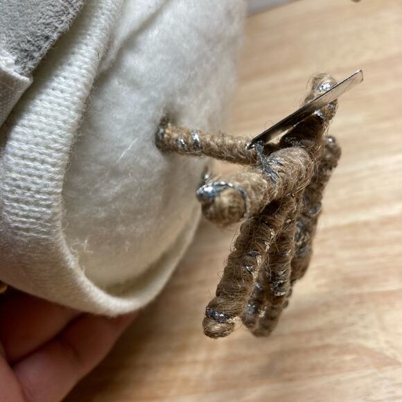 Target Bird Wondershop Forrest Featherly Friends Bird w/White Jacket. Pre-Owned - Picture 7 of 7